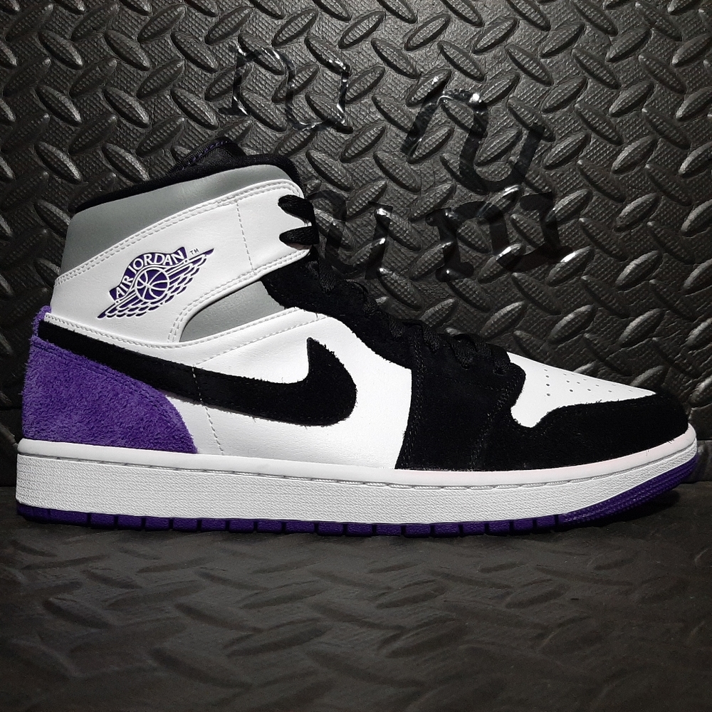 Air Jordan 1 Mid SE Purple 852542-105
